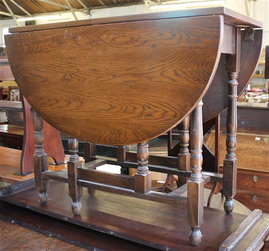 Oval oak gateleg table